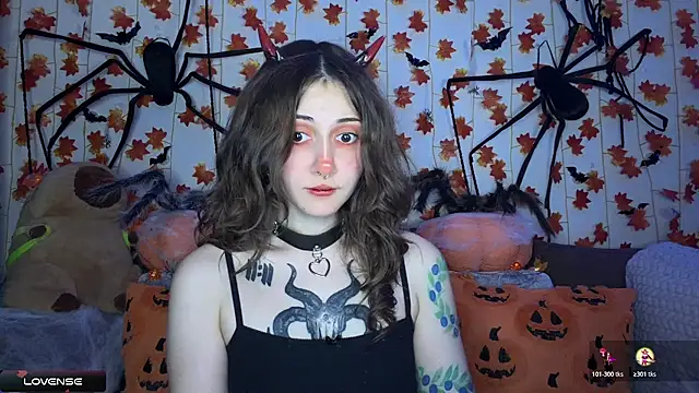 Snapshot of _Devill_Baby chatting on 23, 11, 2025 Devill Baby online show from 23, 11, 2025