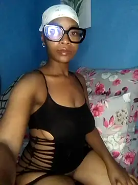 Snapshot of NunuBerry16 chatting on 27, 2, 2025 NunuBerry16 online show from 27, 2, 2025