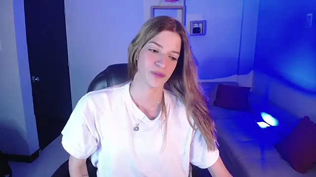 Snapshot of Nora_Vennucci chatting on 31, 12, 2024 Nora Vennucci online show from 31, 12, 2024