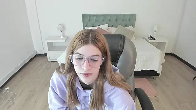 Nora Vennucci online show from 1, 2, 2026