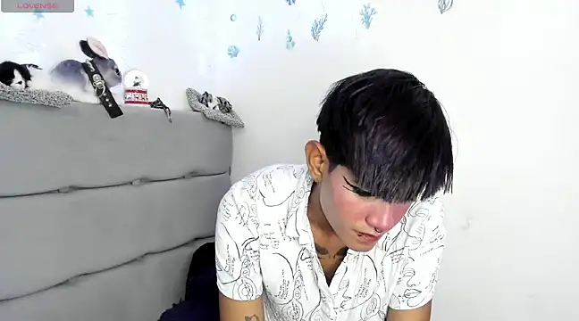 Snapshot of andrew_uwu_ chatting on 13, 1, 2025 andrew uwu online show from 13, 1, 2025