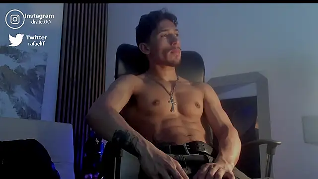 Snapshot of rafael_stone chatting on 18, 9, 2025 rafael stone online show from 18, 9, 2025