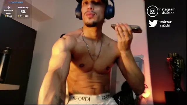 Snapshot of rafael_stone chatting on 16, 10, 2025 rafael stone online show from 16, 10, 2025