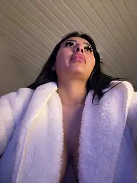 Anily Lovely online show from 20, 1, 2025