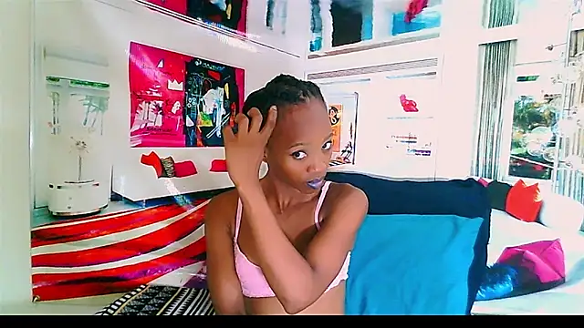 EbonyCreamy69 online show from 18, 12, 2024