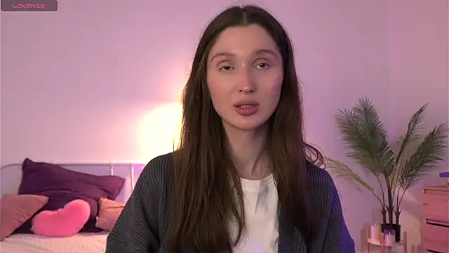 Snapshot of tender_babyy chatting on 13, 9, 2025 tender babyy online show from 13, 9, 2025