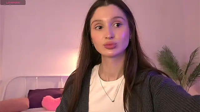 Snapshot of tender_babyy chatting on 15, 9, 2025 tender babyy online show from 15, 9, 2025