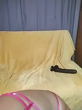 Snapshot of MirandaSingle chatting on 21, 2, 2025 MirandaSingle online show from 21, 2, 2025
