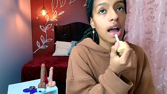 Zia Green online show from 11, 1, 2025