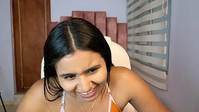 Snapshot of lou_rosse_ chatting on 5, 12, 2024 lou rosse online show from 5, 12, 2024