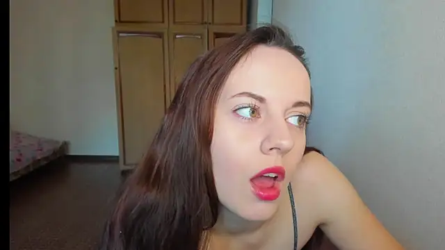 Snapshot of Sabrina_Lavv chatting on 9, 9, 2025 Sabrina Lavv online show from 9, 9, 2025