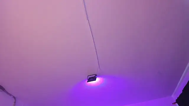 Amy Kiitty  online show from 16, 12, 2025