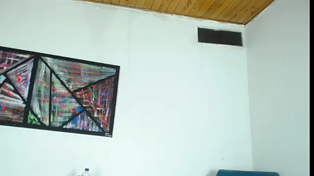Snapshot of Iivana_19 chatting on 8, 2, 2025 Iivana 19 online show from 8, 2, 2025