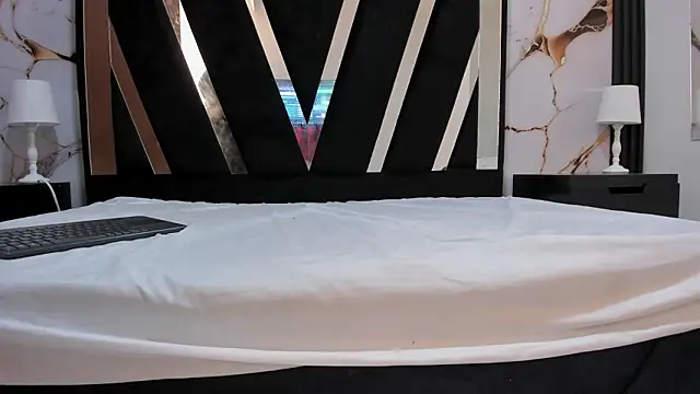 KarinaSimonz online show from 3, 3, 2026