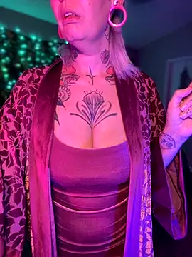 GoldieBakeman online show from 9, 11, 2025