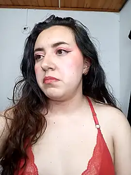 Snapshot of Emi_chik chatting on 13, 12, 2024 Emi chik online show from 13, 12, 2024