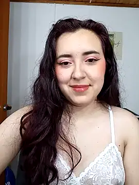 Snapshot of Emi_chik chatting on 18, 1, 2025 Emi chik online show from 18, 1, 2025