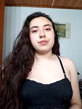 Snapshot of Emi_chik chatting on 6, 11, 2025 Emi chik online show from 6, 11, 2025