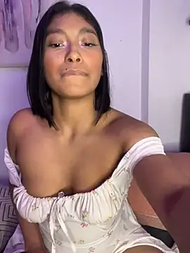 Isabella fasilier online show from 22, 3, 2025