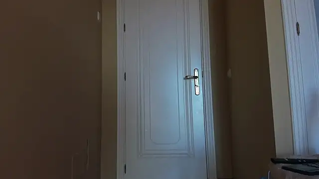 nycole new online show from 25, 11, 2025