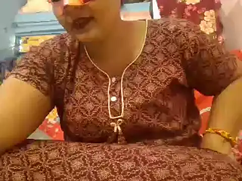 Snapshot of naina-80 chatting on 26, 12, 2024 naina-80 online show from 26, 12, 2024