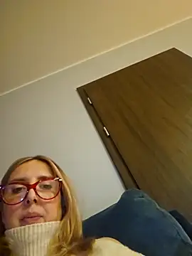 Snapshot of MariaRichi_ chatting on 11, 2, 2026 MariaRichi online show from 11, 2, 2026