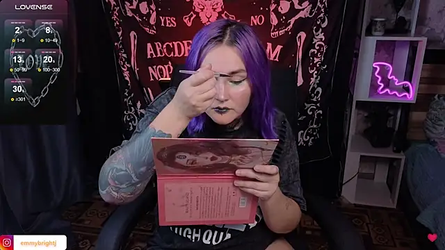 Emmybrightj  online show from 17, 9, 2025