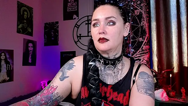 Snapshot of Emmybrightj_ chatting on 25, 5, 2026 Emmybrightj online show from 25, 5, 2026