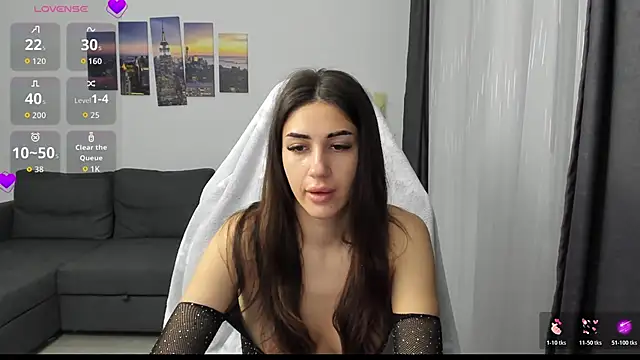 Kimi Ivy online show from 1, 12, 2025