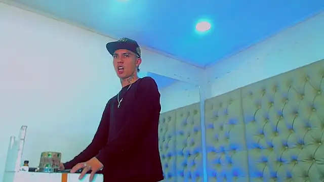 HannibalLester online show from 2, 2, 2025