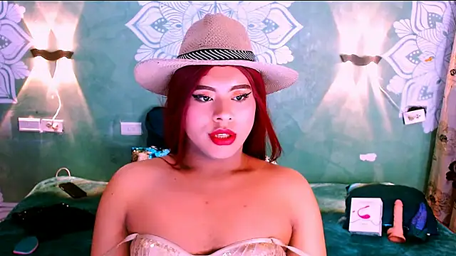 Emili Roux online show from 21, 3, 2025