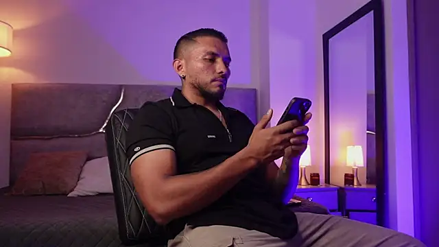 maximusclark1 online show from 19, 4, 2026