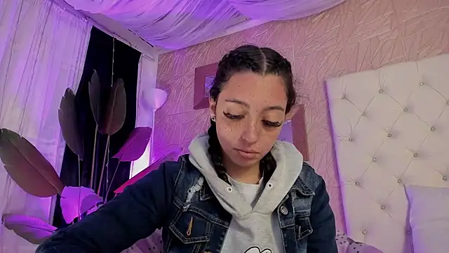 sadashi moon  online show from 15, 3, 2025