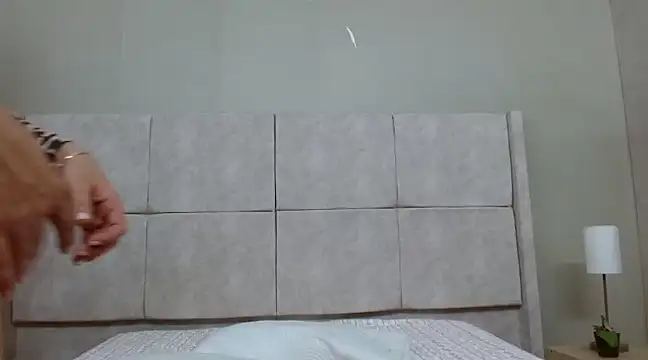 sweet amalia4 online show from 1, 3, 2025