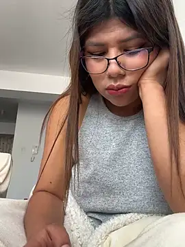 ARIANA SAENS online show from 3, 2, 2025