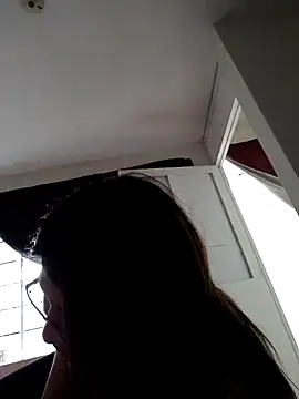 ARIANA SAENS online show from 4, 2, 2025