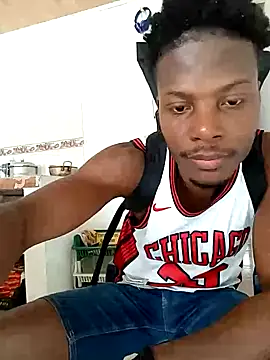 Snapshot of DalianHR33 chatting on 19, 12, 2025 DalianHR33 online show from 19, 12, 2025