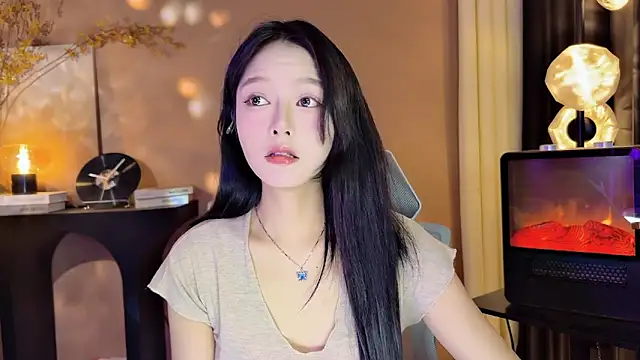 xiaodaibabyy online show from 12, 12, 2024