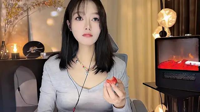 xiaodaibabyy online show from 28, 12, 2024