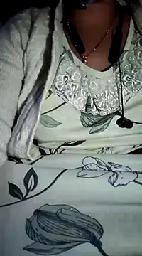 Snapshot of lovelyruhi chatting on 19, 1, 2025 lovelyruhi online show from 19, 1, 2025