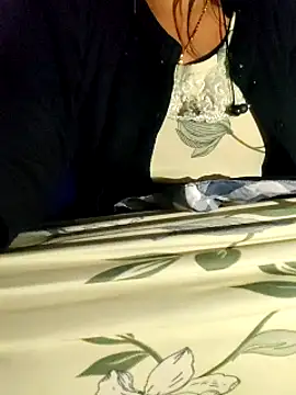 Snapshot of lovelyruhi chatting on 6, 2, 2025 lovelyruhi online show from 6, 2, 2025