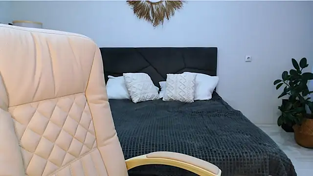 Snapshot of NaughtyNylonFeet chatting on 14, 11, 2025 NaughtyNylonFeet online show from 14, 11, 2025