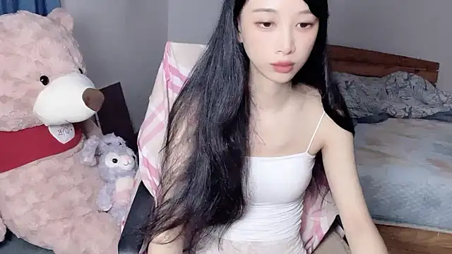 Snapshot of Lili-2 chatting on 19, 9, 2025 Lili-2 online show from 19, 9, 2025