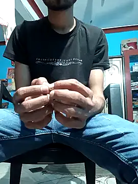 Snapshot of Piyush_2024 chatting on 19, 1, 2025 Piyush 2024 online show from 19, 1, 2025