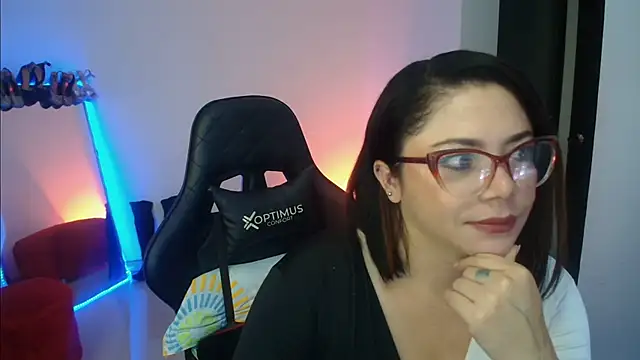 Madame Shein  online show from 5, 2, 2025