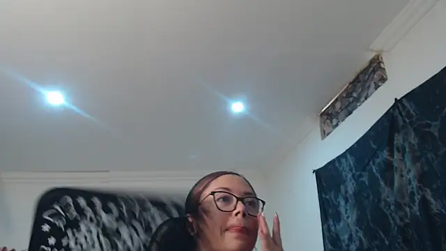 Snapshot of Madame_Shein_ chatting on 31, 3, 2026 Madame Shein online show from 31, 3, 2026