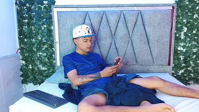 Edward Milleer online show from 14, 12, 2024