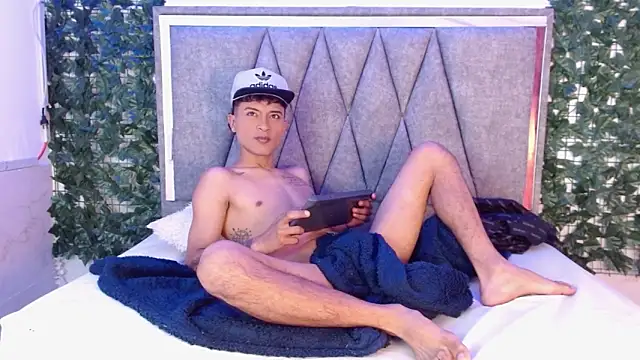 Edward Milleer online show from 15, 12, 2024