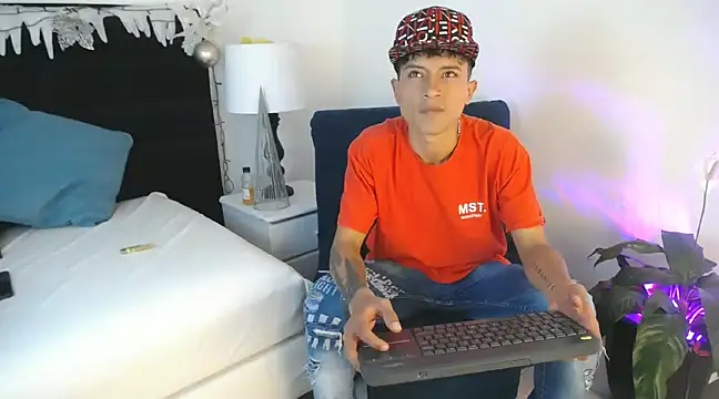 Edward Milleer online show from 23, 12, 2024