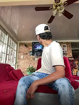 Edward Milleer online show from 26, 12, 2024